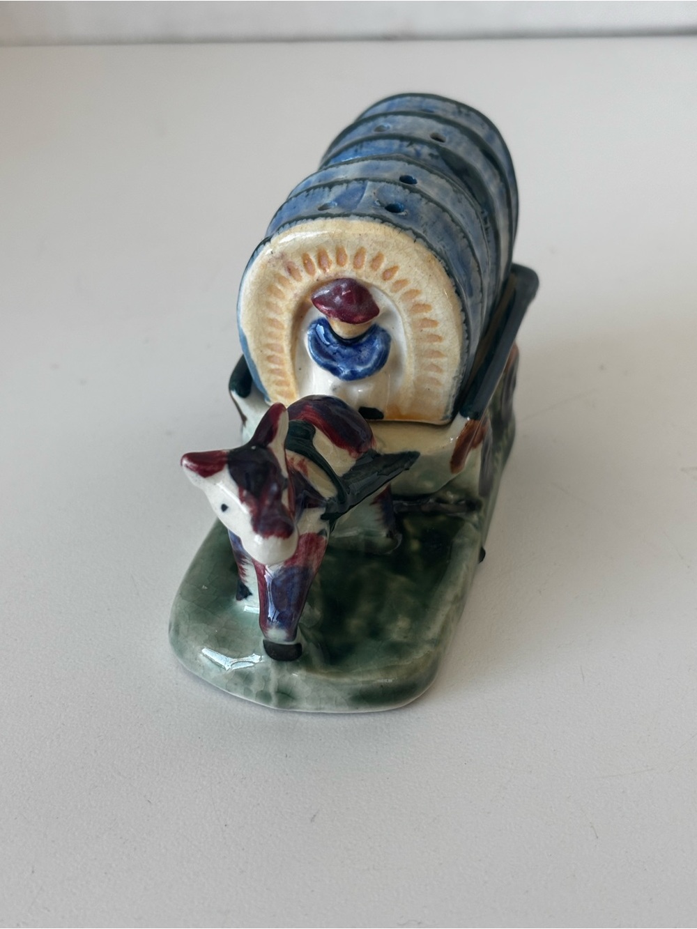 Vintage Japan Covered Wagon Salt & Pepper Shaker Set